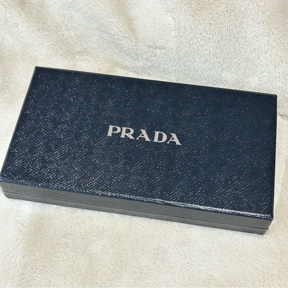 EUC Prada Large Zippy Wallet - Picture 13 of 13